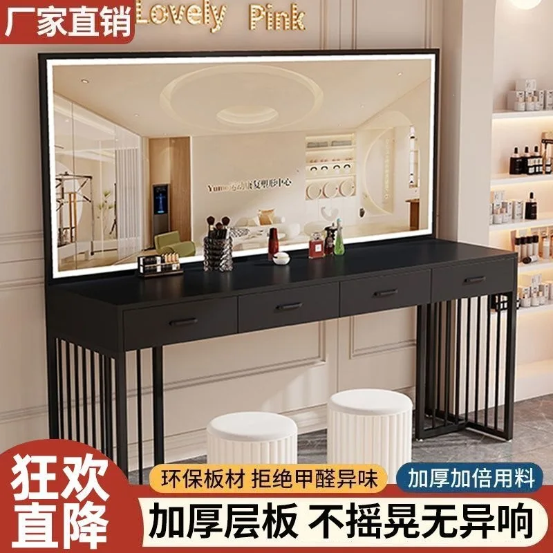 モダンなスタジオ用ドレッシングテーブル（ランプ付き）ブライダ - Beauty Makeup School のレビューと価格